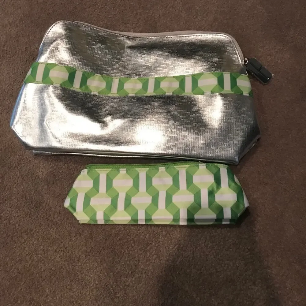 Clinique 2 piece travel makeup bag silver